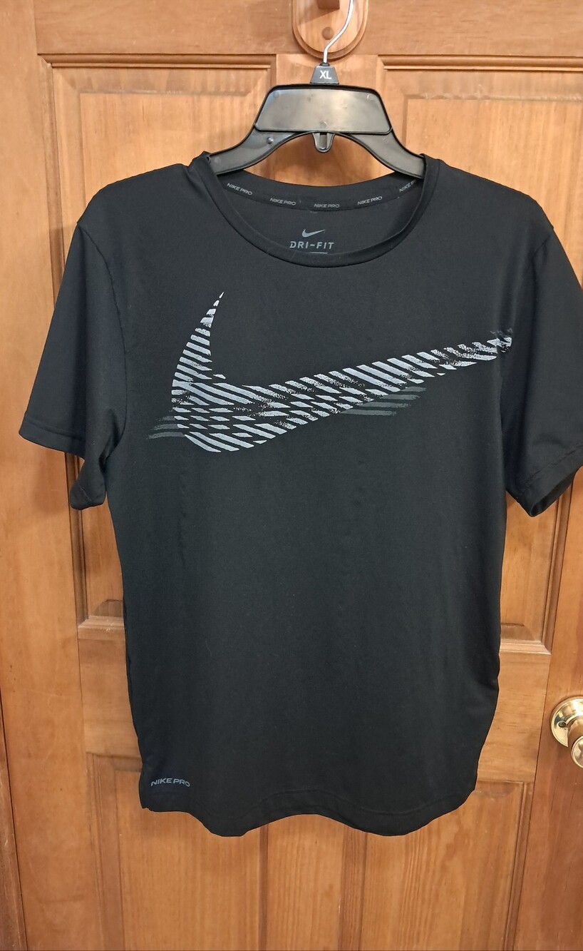 Nike Men's Black Short Sleeve Performance Tee